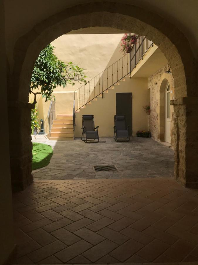 Domo Antiga Guest Rooms Sorso Exterior foto