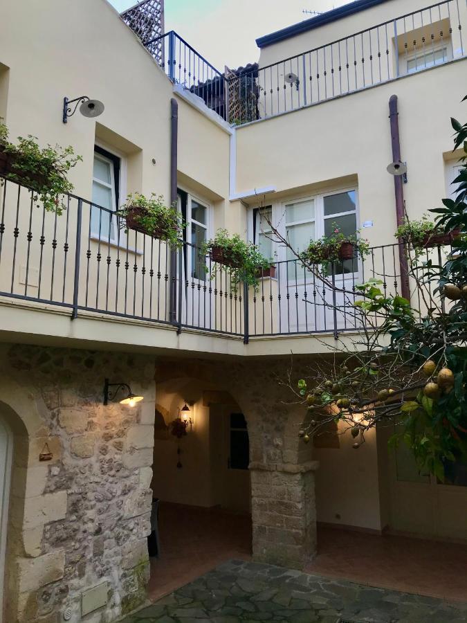Domo Antiga Guest Rooms Sorso Exterior foto